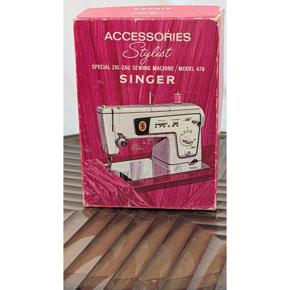 Singer Sewing Machine Accessories Model 478 Pink Box Vintage Zig-Zag Parts